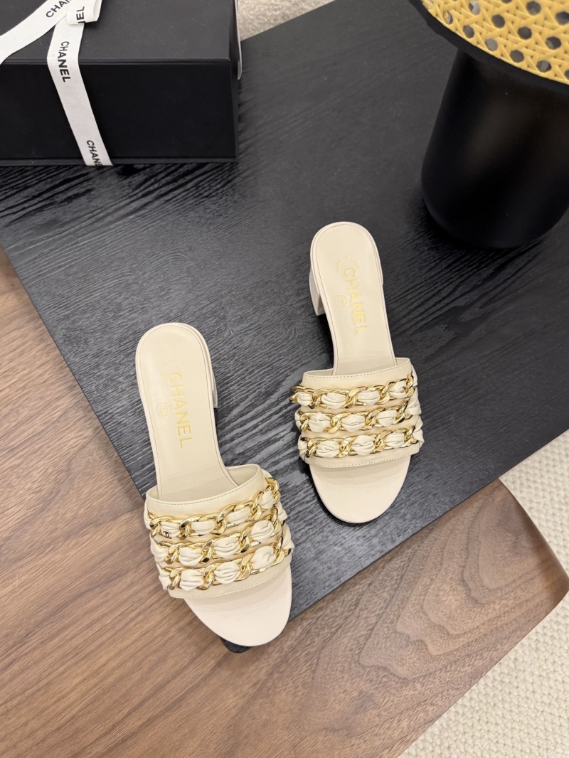 Ch**el slippers